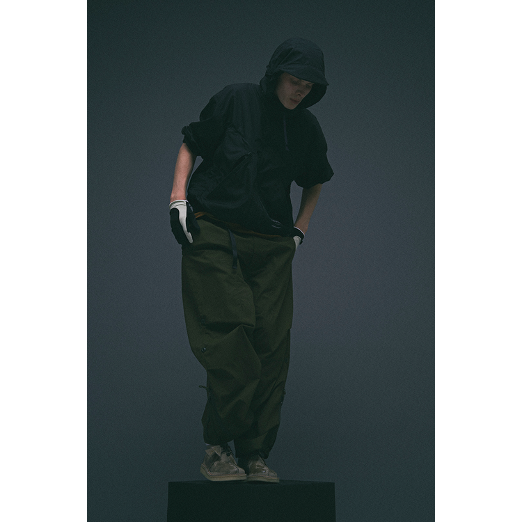 THE CHANGING LENGTH/HEM WIDE ZIP UP TUCKED PANTS