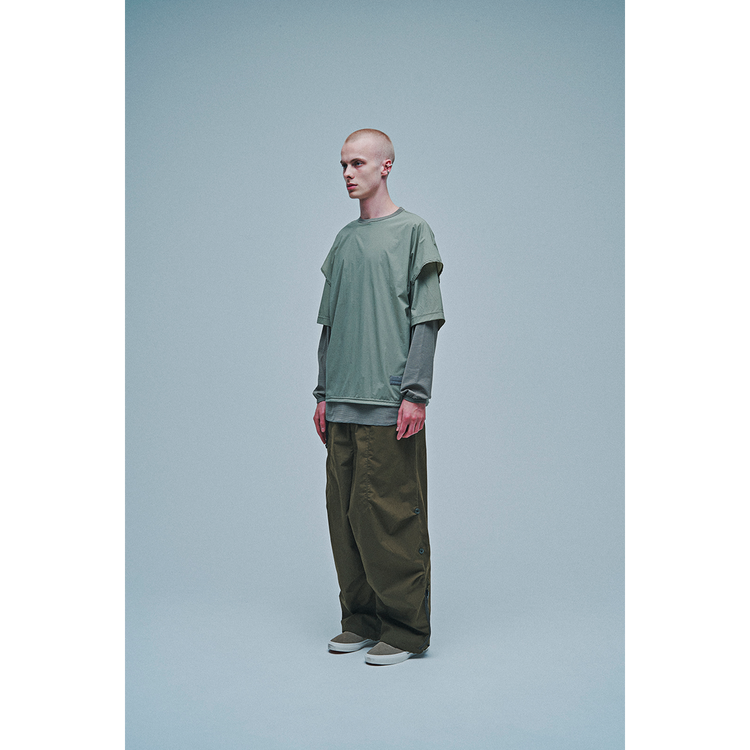 THE CHANGING LENGTH/HEM WIDE ZIP UP TUCKED PANTS