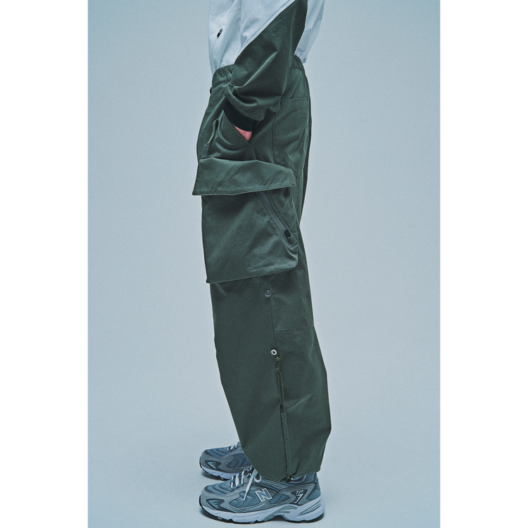 THE CHANGING LENGTH/HEM DEFORMED CARGO PANTS