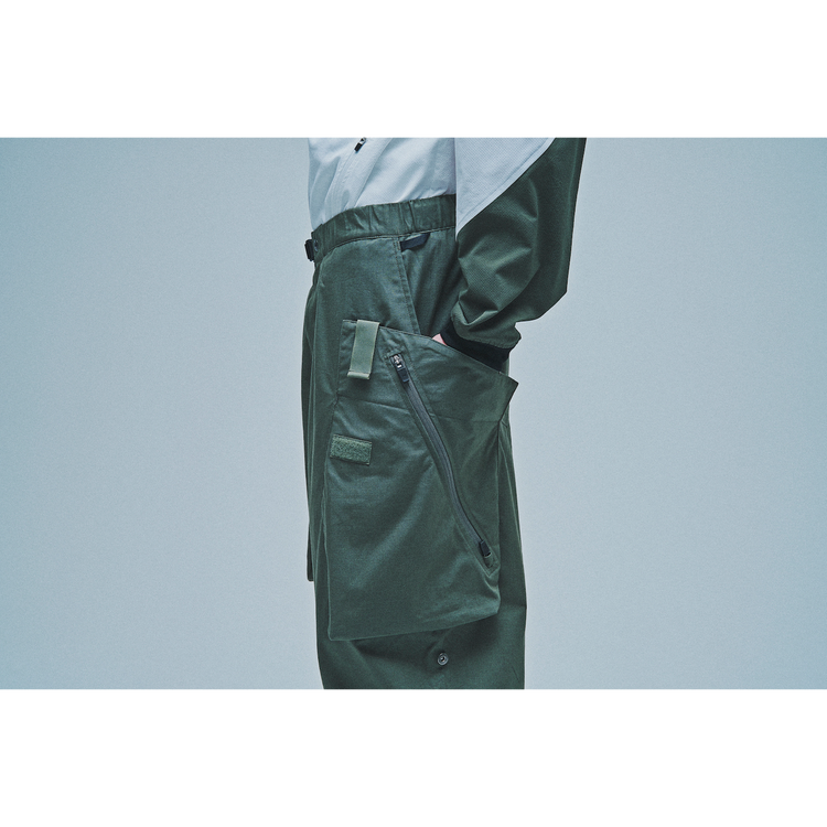 THE CHANGING LENGTH/HEM DEFORMED CARGO PANTS
