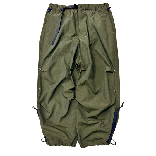 THE CHANGING LENGTH/HEM WIDE ZIP UP TUCKED PANTS